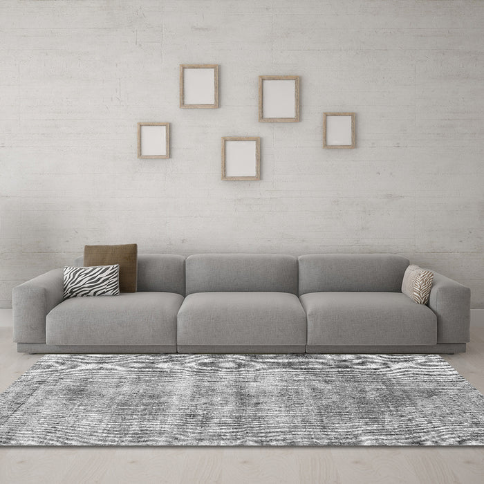 Machine Washable Persian Gray Traditional Rug in a Living Room,, wshtr2445gry