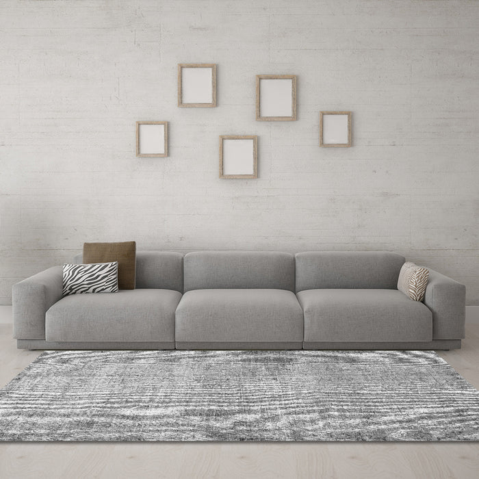 Machine Washable Persian Gray Traditional Rug in a Living Room,, wshtr2446gry