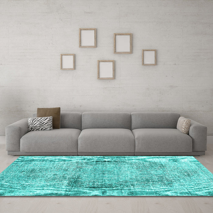 Machine Washable Persian Turquoise Traditional Area Rugs in a Living Room,, wshtr2449turq