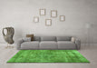 Machine Washable Persian Green Traditional Area Rugs in a Living Room,, wshtr2452grn