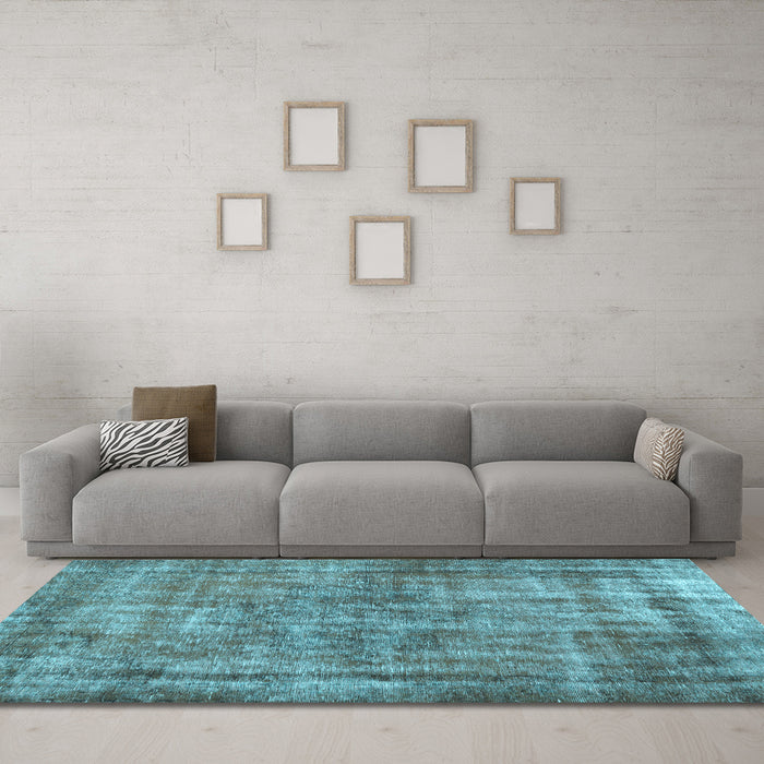 Machine Washable Persian Light Blue Traditional Rug in a Living Room, wshtr2452lblu