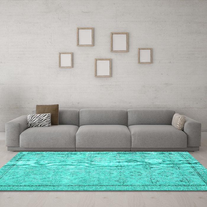 Machine Washable Persian Turquoise Traditional Area Rugs in a Living Room,, wshtr2455turq