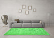 Machine Washable Persian Green Traditional Area Rugs in a Living Room,, wshtr2455grn