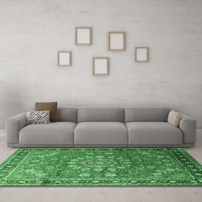 Machine Washable Medallion Emerald Green Traditional Area Rugs in a Living Room,, wshtr245emgrn