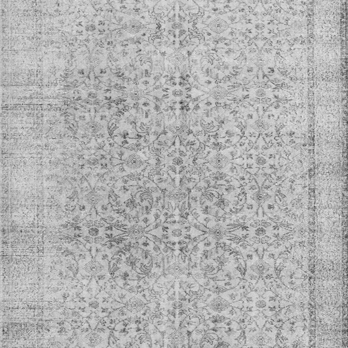 Serging Thickness of Machine Washable Persian Gray Traditional Rug, wshtr2461gry