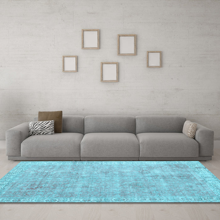 Machine Washable Persian Light Blue Traditional Rug in a Living Room, wshtr2462lblu