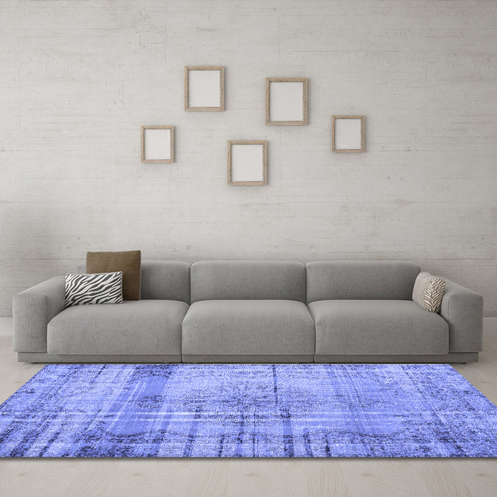 Machine Washable Persian Blue Traditional Rug in a Living Room, wshtr2463blu