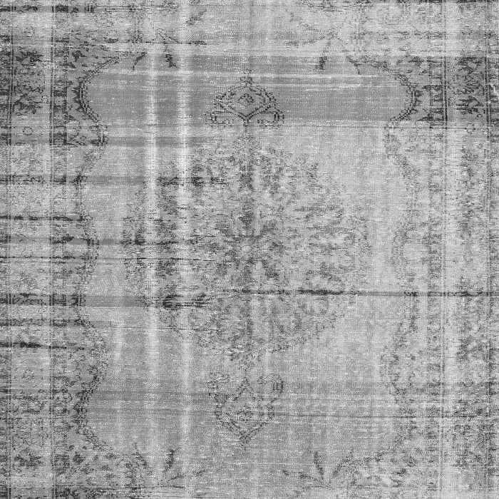 Serging Thickness of Machine Washable Persian Gray Traditional Rug, wshtr2463gry