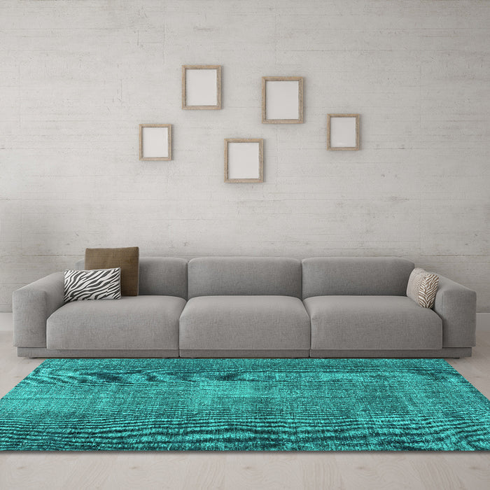 Machine Washable Persian Turquoise Traditional Area Rugs in a Living Room,, wshtr2467turq