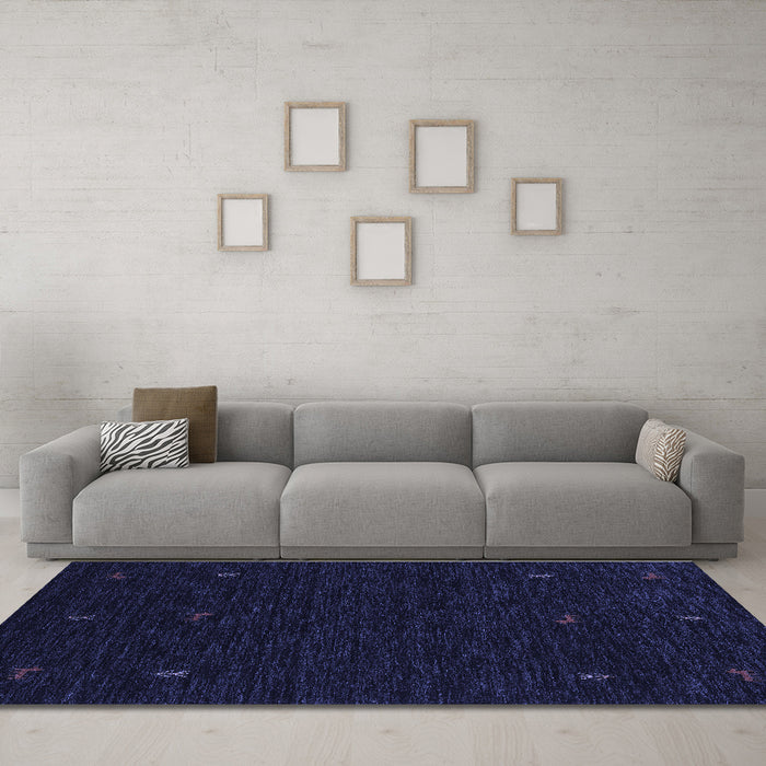 Machine Washable Persian Blue Traditional Rug in a Living Room, wshtr2468blu