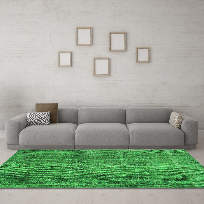 Machine Washable Persian Green Traditional Area Rugs in a Living Room,, wshtr2469grn