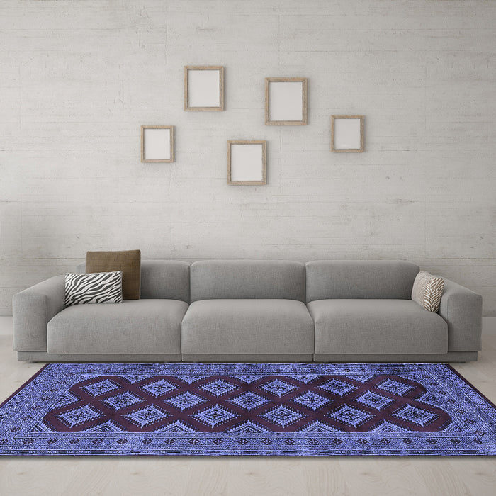 Machine Washable Persian Blue Traditional Rug in a Living Room, wshtr2471blu