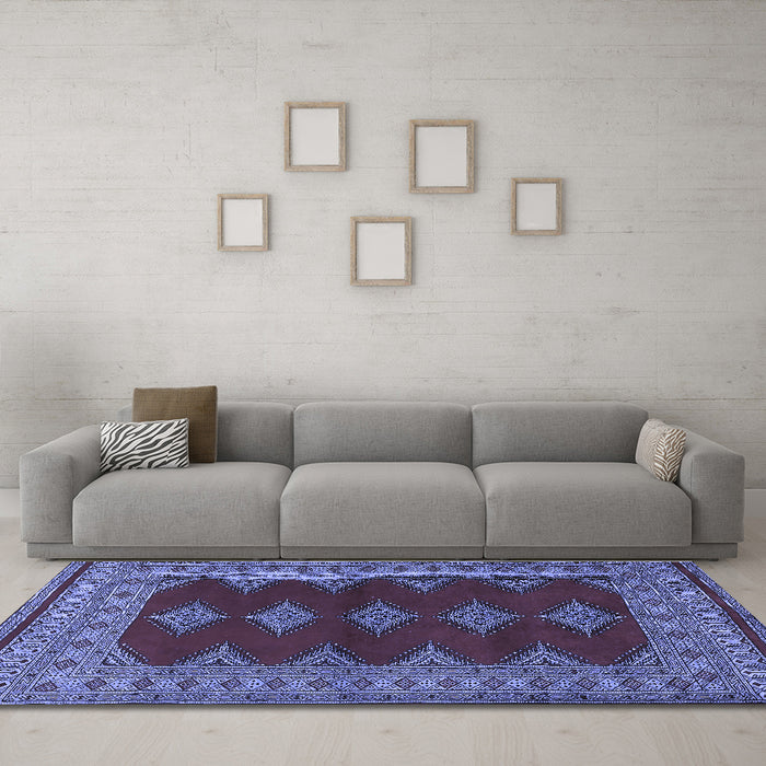 Machine Washable Persian Blue Traditional Rug in a Living Room, wshtr2472blu