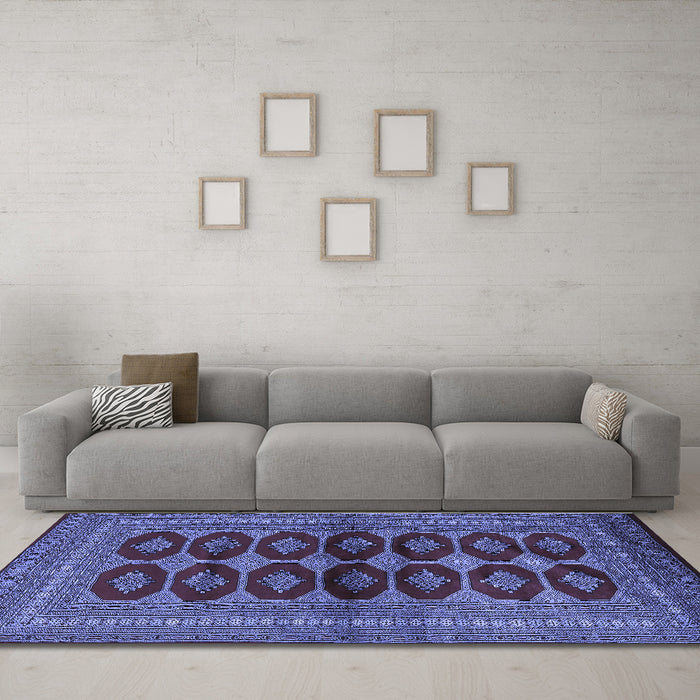 Machine Washable Persian Blue Traditional Rug in a Living Room, wshtr2473blu