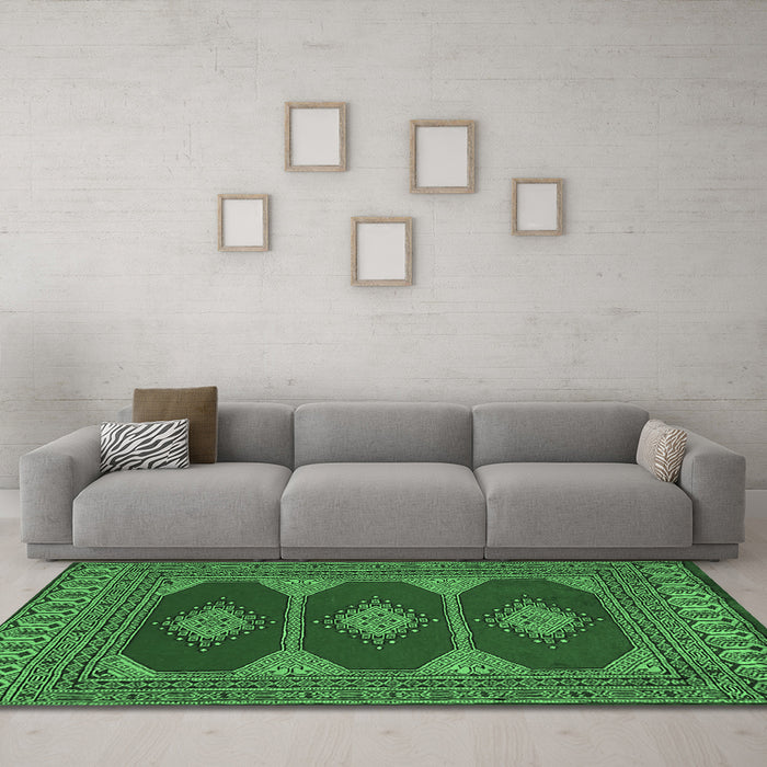 Machine Washable Persian Emerald Green Traditional Area Rugs in a Living Room,, wshtr2474emgrn
