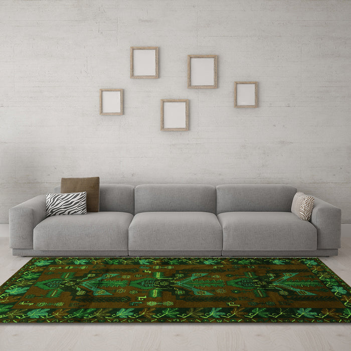 Machine Washable Animal Green Traditional Area Rugs in a Living Room,, wshtr2479grn