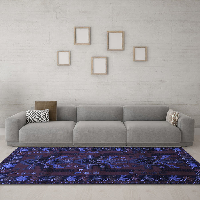 Machine Washable Animal Blue Traditional Rug in a Living Room, wshtr2479blu