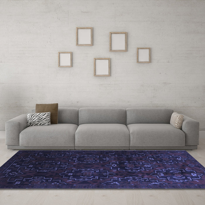 Machine Washable Persian Blue Traditional Rug in a Living Room, wshtr2486blu