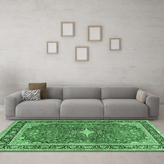 Machine Washable Medallion Emerald Green Traditional Area Rugs in a Living Room,, wshtr2488emgrn