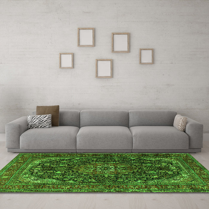 Machine Washable Medallion Green Traditional Area Rugs in a Living Room,, wshtr2491grn