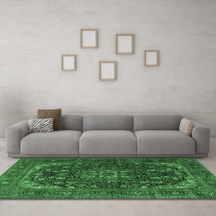 Machine Washable Medallion Emerald Green Traditional Area Rugs in a Living Room,, wshtr2491emgrn