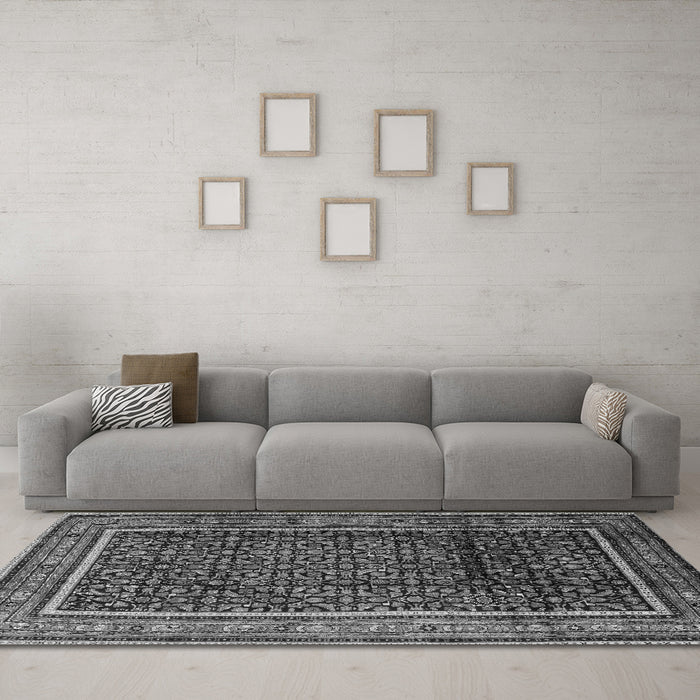 Machine Washable Persian Gray Traditional Rug in a Living Room,, wshtr2493gry