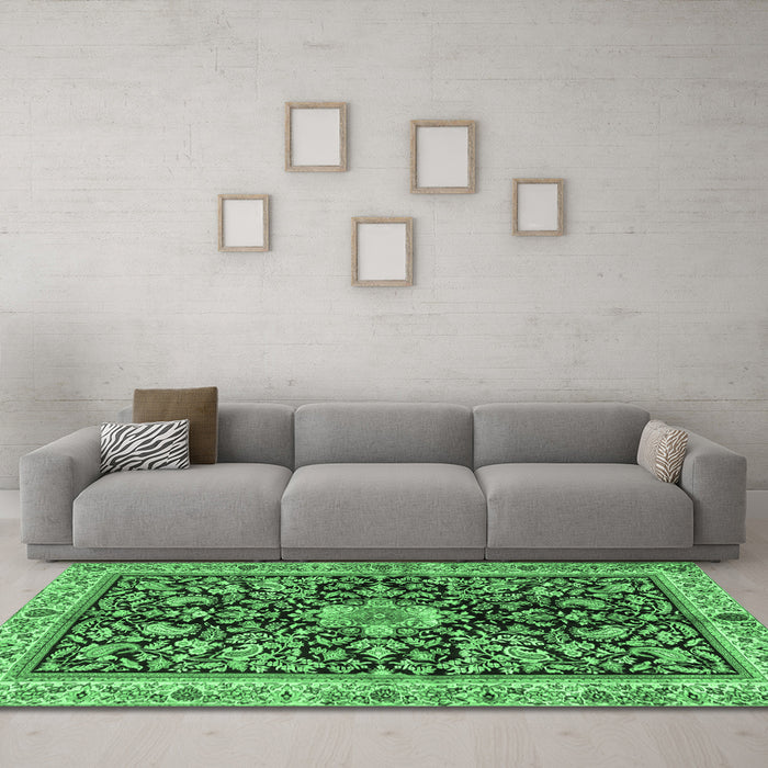 Machine Washable Animal Emerald Green Traditional Area Rugs in a Living Room,, wshtr2495emgrn