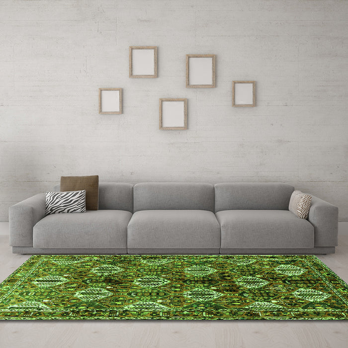 Machine Washable Persian Green Traditional Area Rugs in a Living Room,, wshtr249grn
