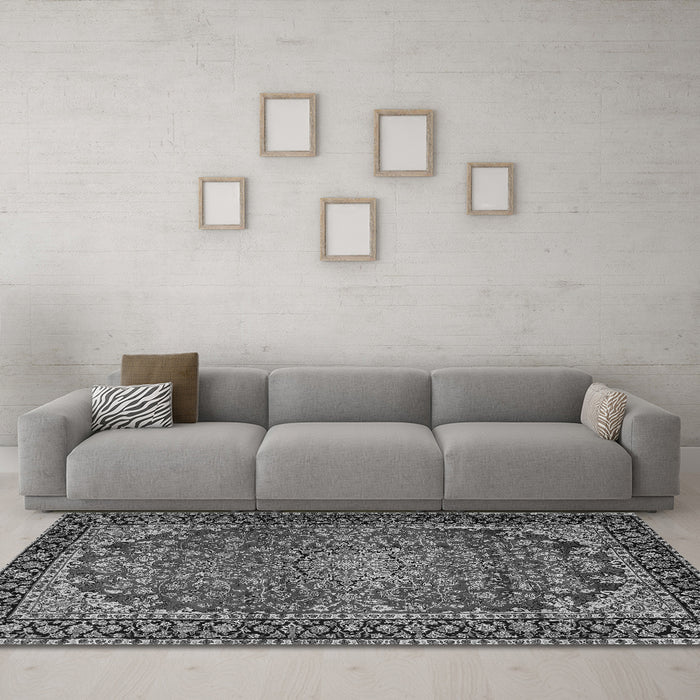 Machine Washable Persian Gray Traditional Rug in a Living Room,, wshtr2504gry