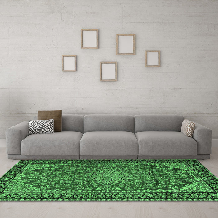 Machine Washable Persian Emerald Green Traditional Area Rugs in a Living Room,, wshtr2504emgrn