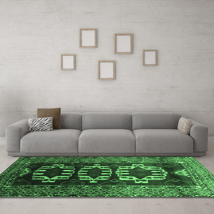Machine Washable Persian Emerald Green Traditional Area Rugs in a Living Room,, wshtr2506emgrn
