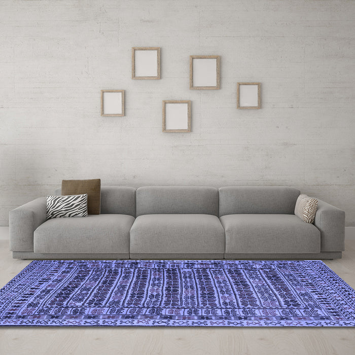 Machine Washable Persian Blue Traditional Rug in a Living Room, wshtr2510blu