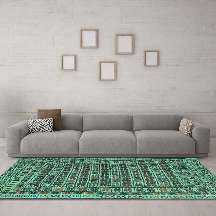 Machine Washable Persian Turquoise Traditional Area Rugs in a Living Room,, wshtr2510turq