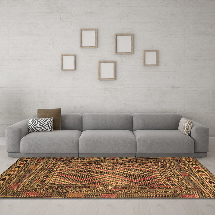 Machine Washable Persian Brown Traditional Rug in a Living Room,, wshtr2513brn