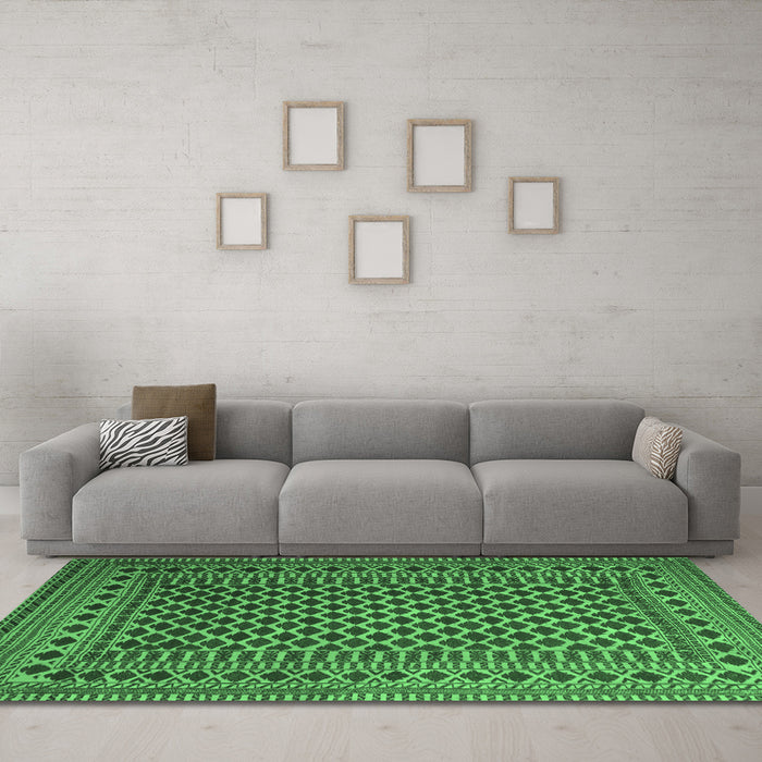 Machine Washable Southwestern Emerald Green Country Area Rugs in a Living Room,, wshtr2514emgrn