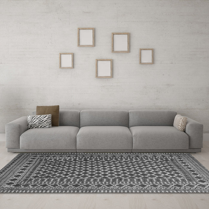 Machine Washable Southwestern Gray Country Rug in a Living Room,, wshtr2514gry