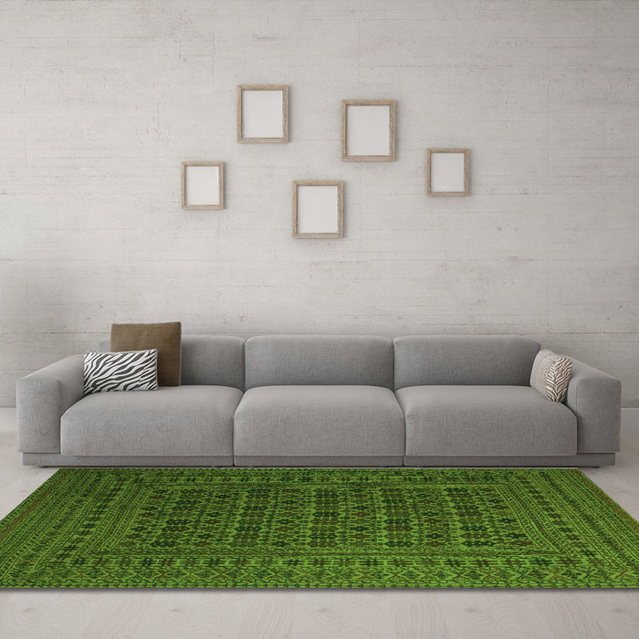 Machine Washable Southwestern Green Country Area Rugs in a Living Room,, wshtr2515grn