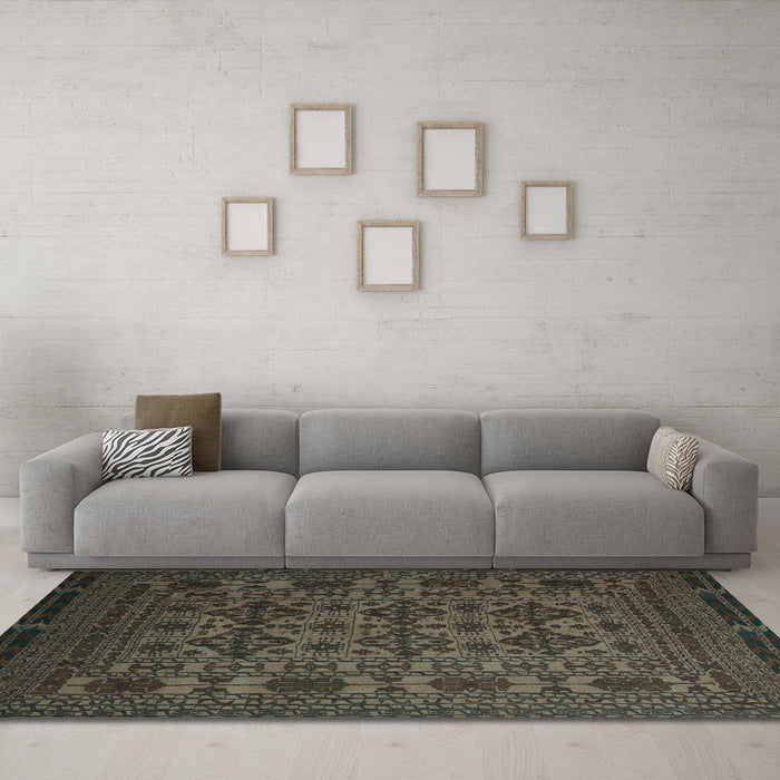 Machine Washable Persian Turquoise Traditional Area Rugs in a Living Room,, wshtr2516turq