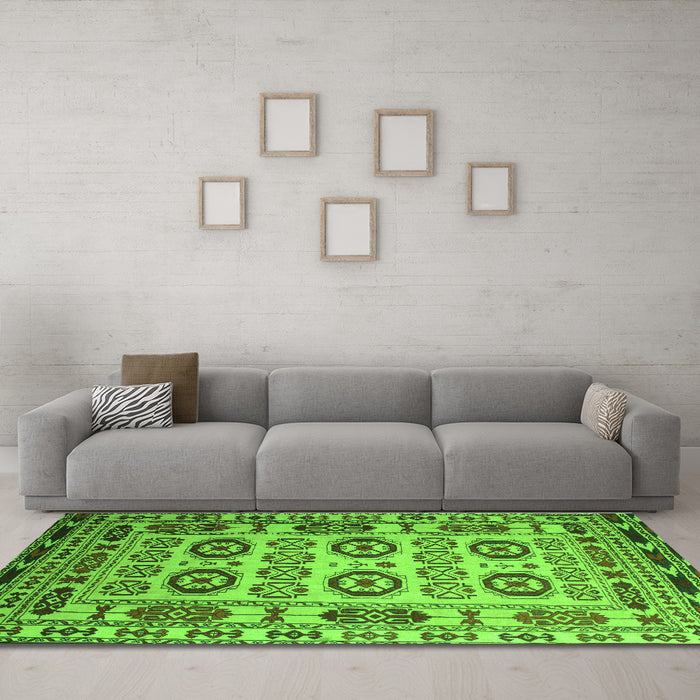 Machine Washable Southwestern Green Country Area Rugs in a Living Room,, wshtr2517grn