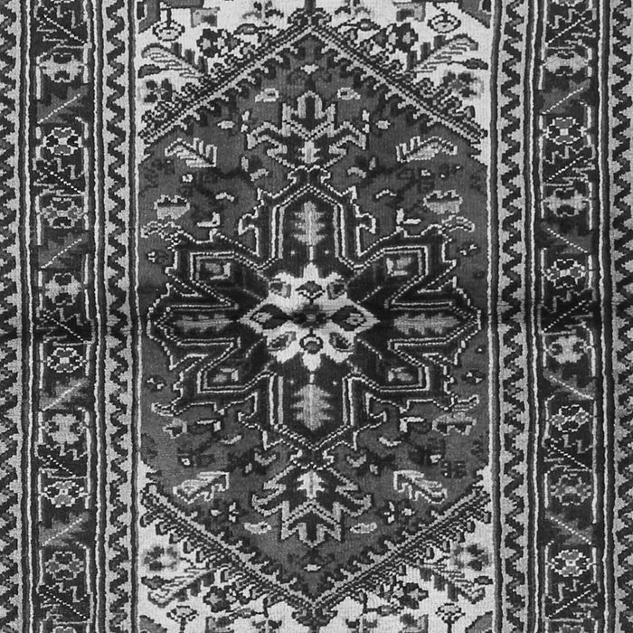Serging Thickness of Machine Washable Persian Gray Traditional Rug, wshtr2526gry