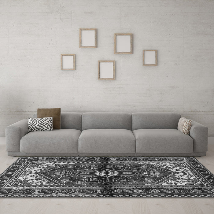 Machine Washable Persian Gray Traditional Rug in a Living Room,, wshtr2526gry