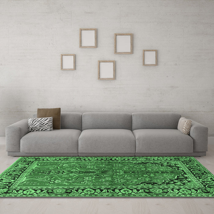Machine Washable Persian Emerald Green Traditional Area Rugs in a Living Room,, wshtr2527emgrn