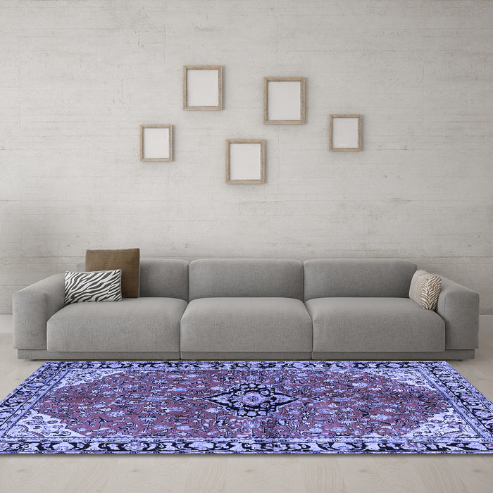 Machine Washable Medallion Blue Traditional Rug in a Living Room, wshtr2529blu