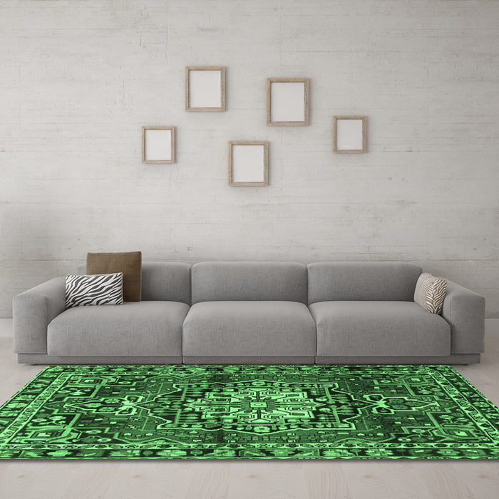 Machine Washable Persian Emerald Green Traditional Area Rugs in a Living Room,, wshtr2530emgrn