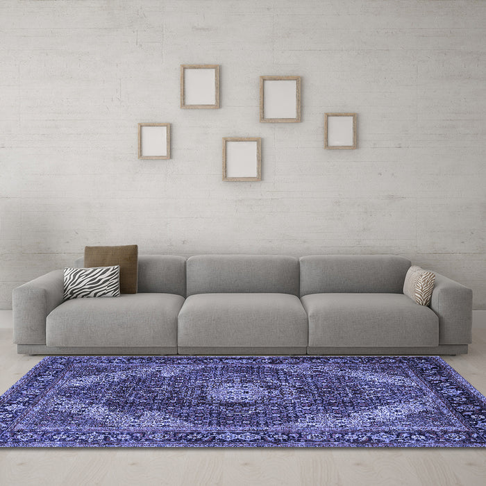 Machine Washable Persian Blue Traditional Rug in a Living Room, wshtr2531blu