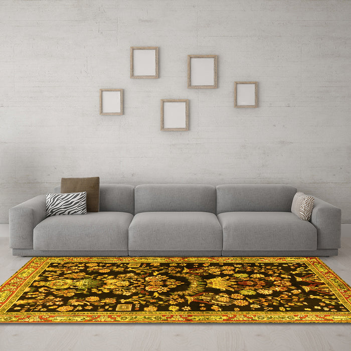 Machine Washable Animal Yellow Traditional Rug in a Living Room, wshtr2532yw