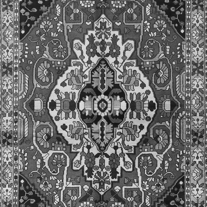 Serging Thickness of Machine Washable Persian Gray Traditional Rug, wshtr2534gry