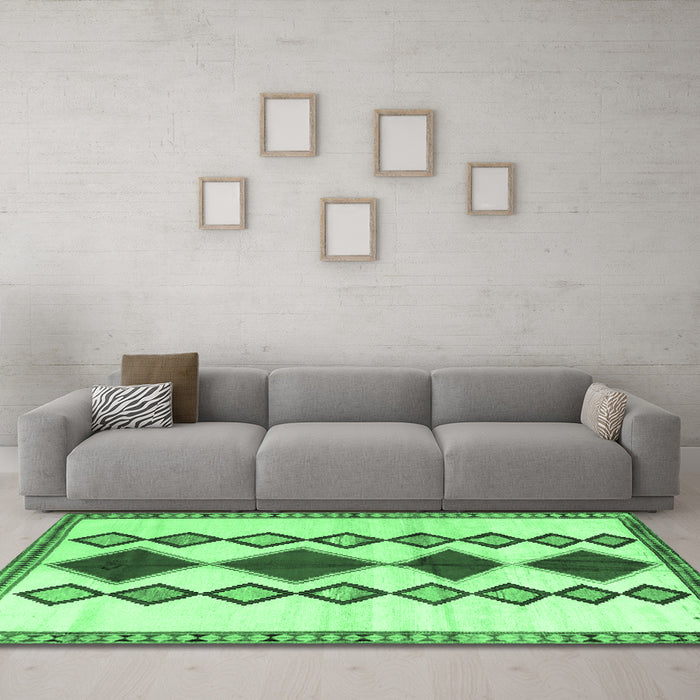 Machine Washable Southwestern Emerald Green Country Area Rugs in a Living Room,, wshtr2536emgrn