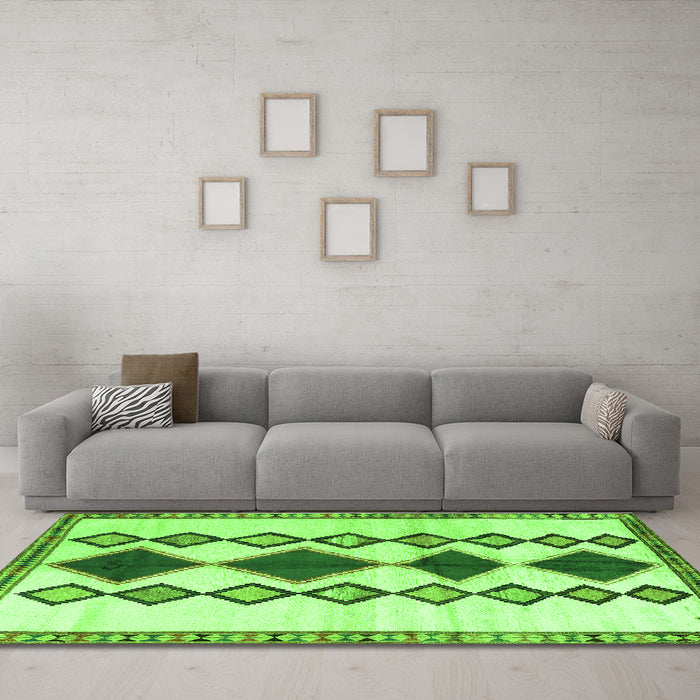 Machine Washable Southwestern Green Country Area Rugs in a Living Room,, wshtr2536grn