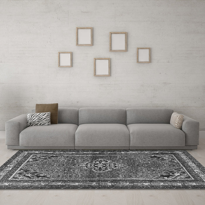 Machine Washable Persian Gray Traditional Rug in a Living Room,, wshtr2540gry